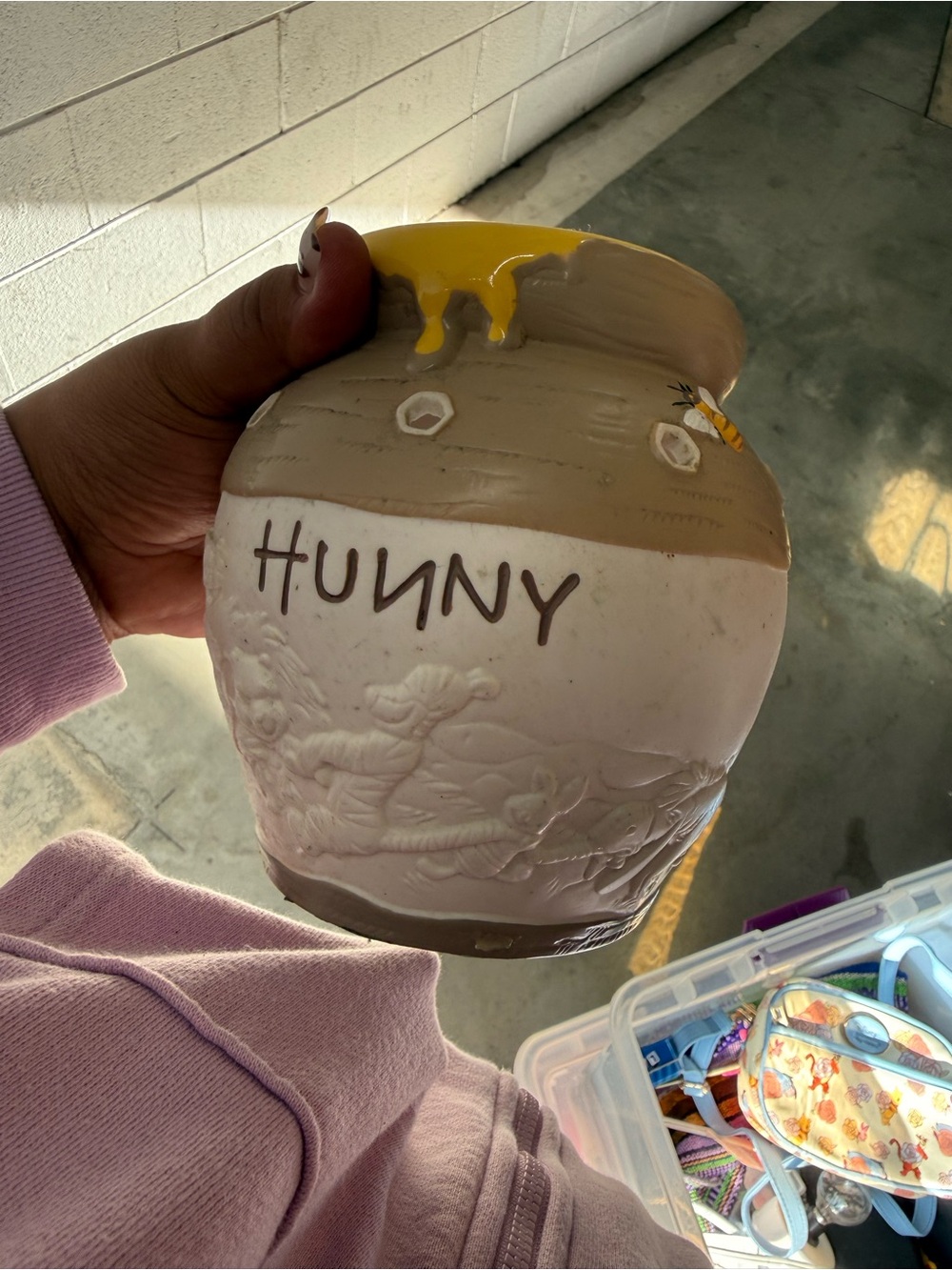 Scentsy Beige, White & Yellow 'HUNNY' Ceramic Pot